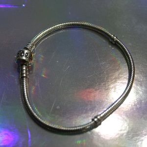 PANDORA BRACELET- GREAT CONDITION